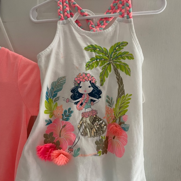 Bundle of 2 Tommy Bahama Short Sets Girls size 4 - Picture 3 of 15